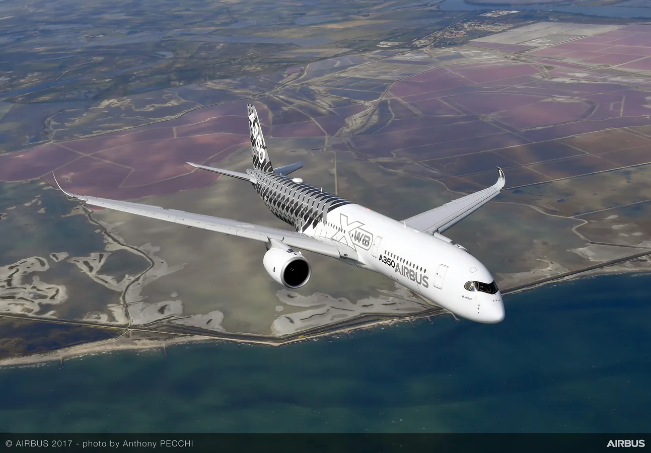 Airbus weighs higher-capacity A350 derivative options