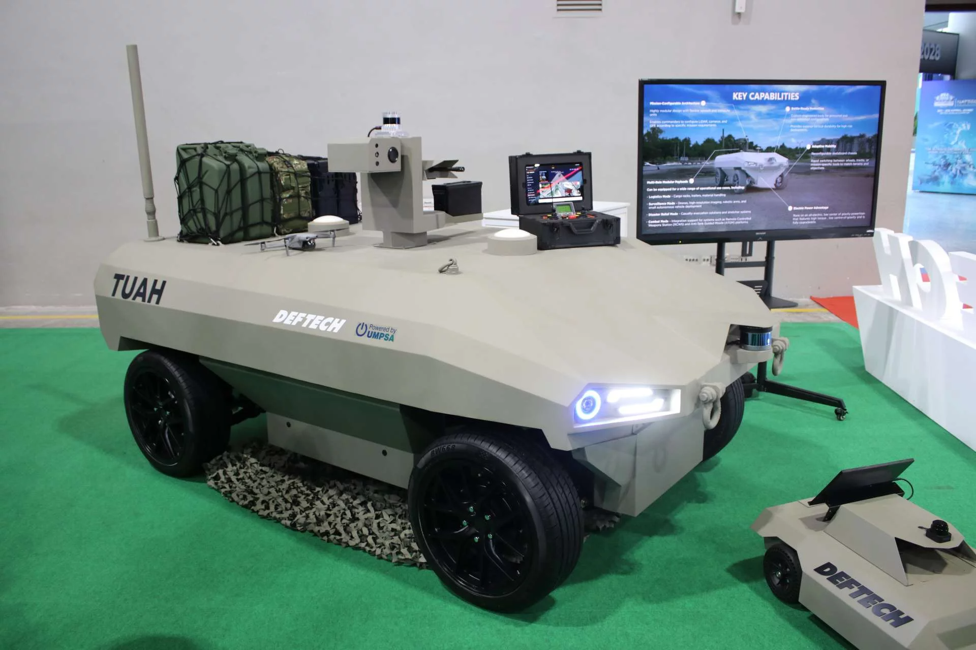 Malaysia presents TUAH autonomous UGV at DSA 2026