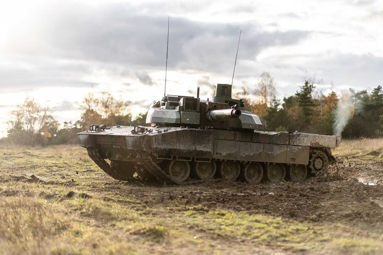 France studies interim tank as MGCS slips