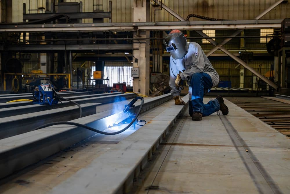 Ingalls tests Korean welding automation at scale